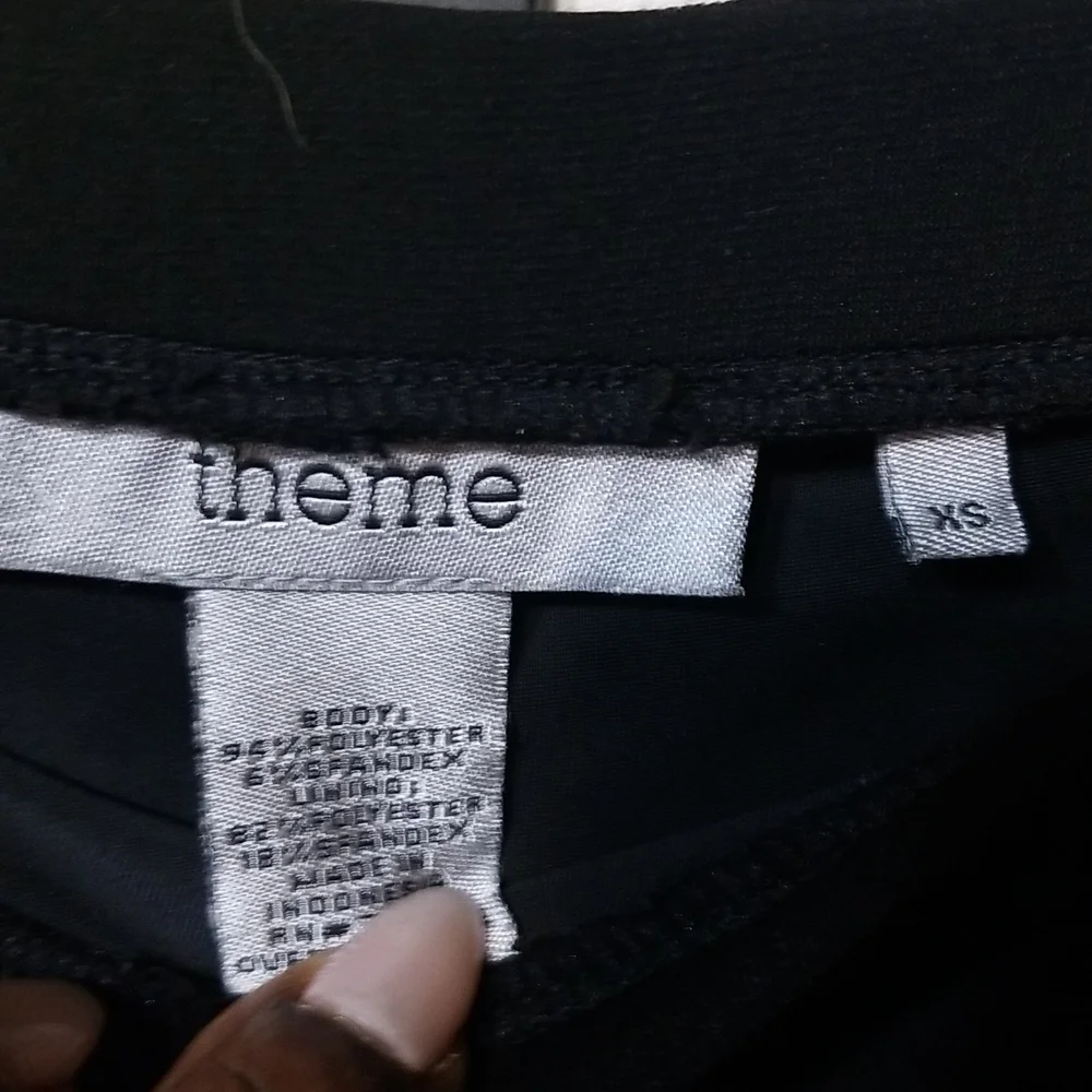 It's a set ( 2pcs ) T-shirt and Tights Sz (XS tights T-shirt-Sm - Picture 4 of 4